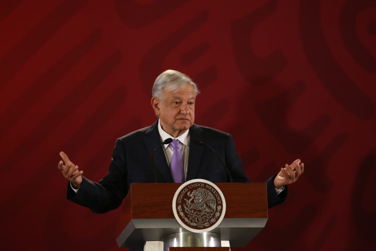 AMLO acusó al comisionado presidente de la CRE de conflicto de interés. (Octavio Hoyos)
