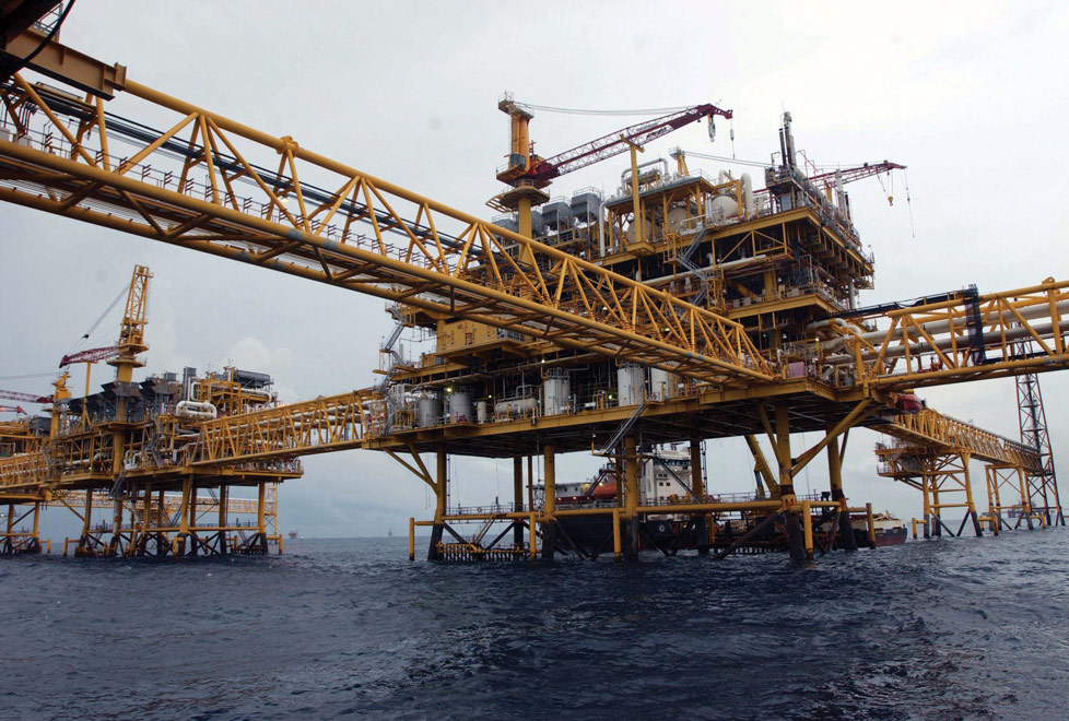 El complejo petrolero Cantarell fue la columna vertebral de la industria en México, al impulsar la producción a 3.4 millones de barriles de petróleo p