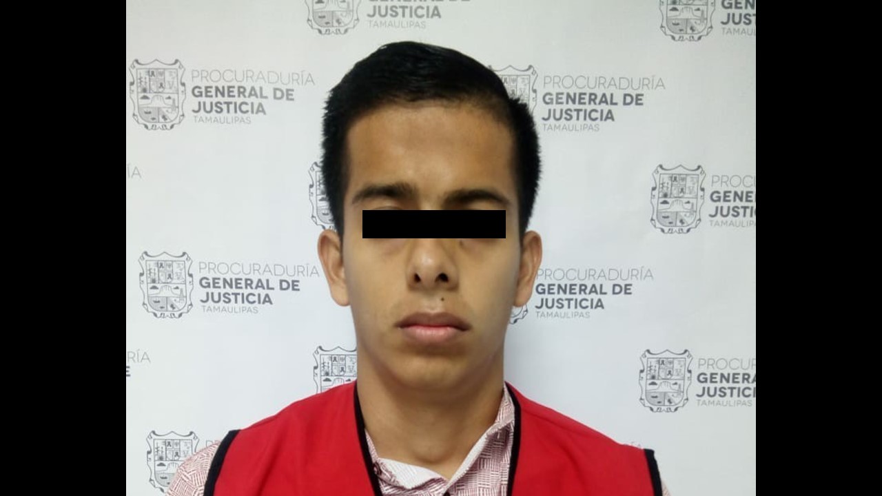 Pedro Saúl "N", detenido por extorsionador.