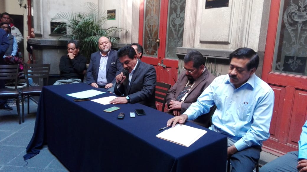 Integrantes de diferentes sindicatos de la educación emitieron un pronunciamiento a favor de Alejandro Armenta