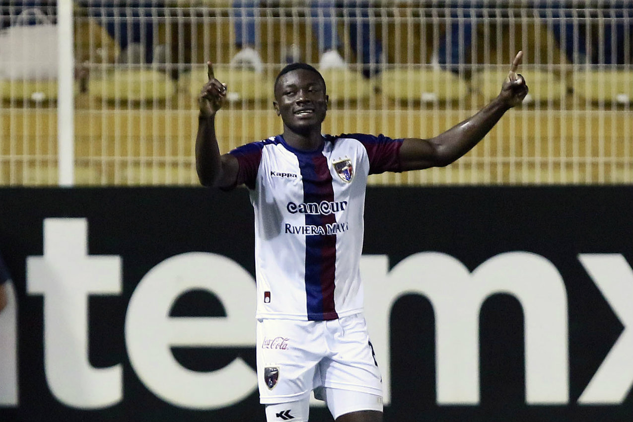 Serge Njoh marcó dos tantos para los Potros (Imago7)