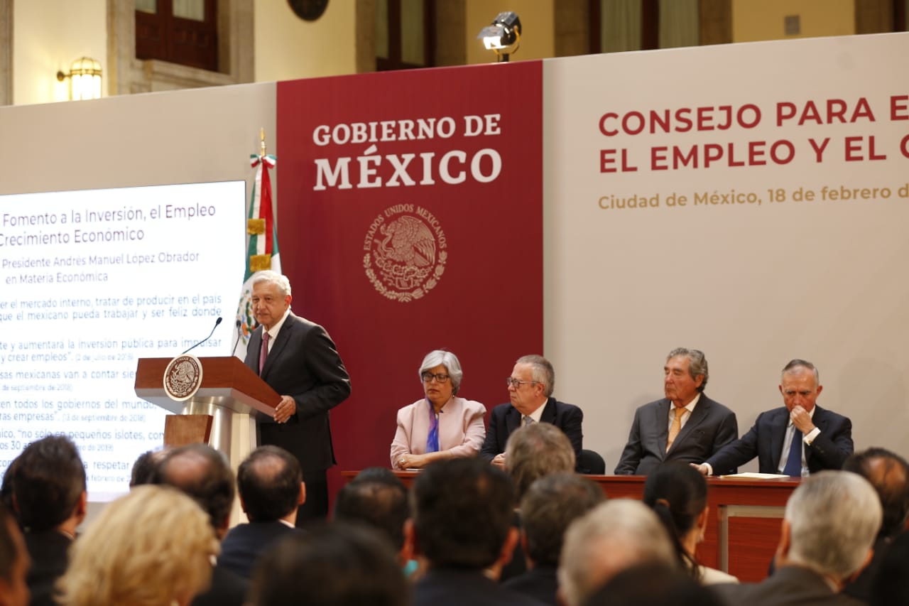 AMLO presenta el Consejo para el Fomento a la Inversión, el Empleo y el Crecimiento Económico. (Foto: Héctor Téllez)