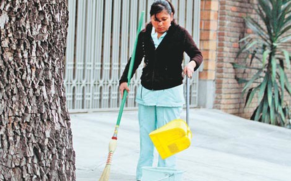 Se buscará mejorar las condiciones laborales de millones de trabajadoras del hogar. (Archivo)