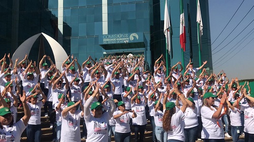 Defensores de los derechos humanos durante su participación en la iniciativa. (Especial)