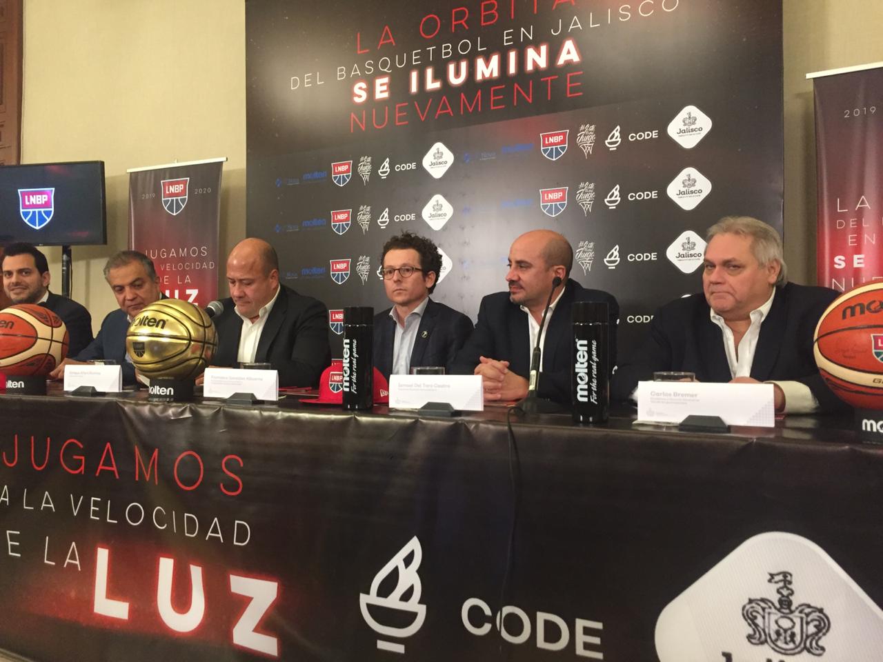 Presentación de los Astros de Jalisco (Carlos Meza Bañuelos)