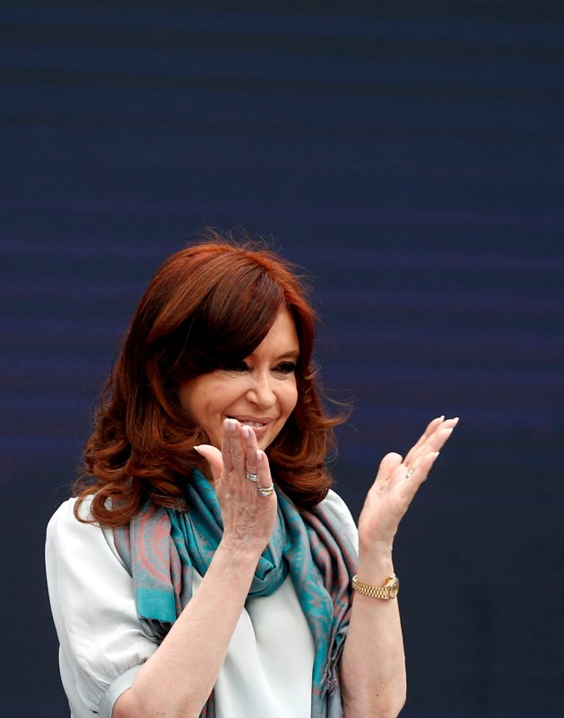 La ex presidenta también es acusada de alquilar a empresarios algunas de sus propiedades inmobiliarias a altos precios.