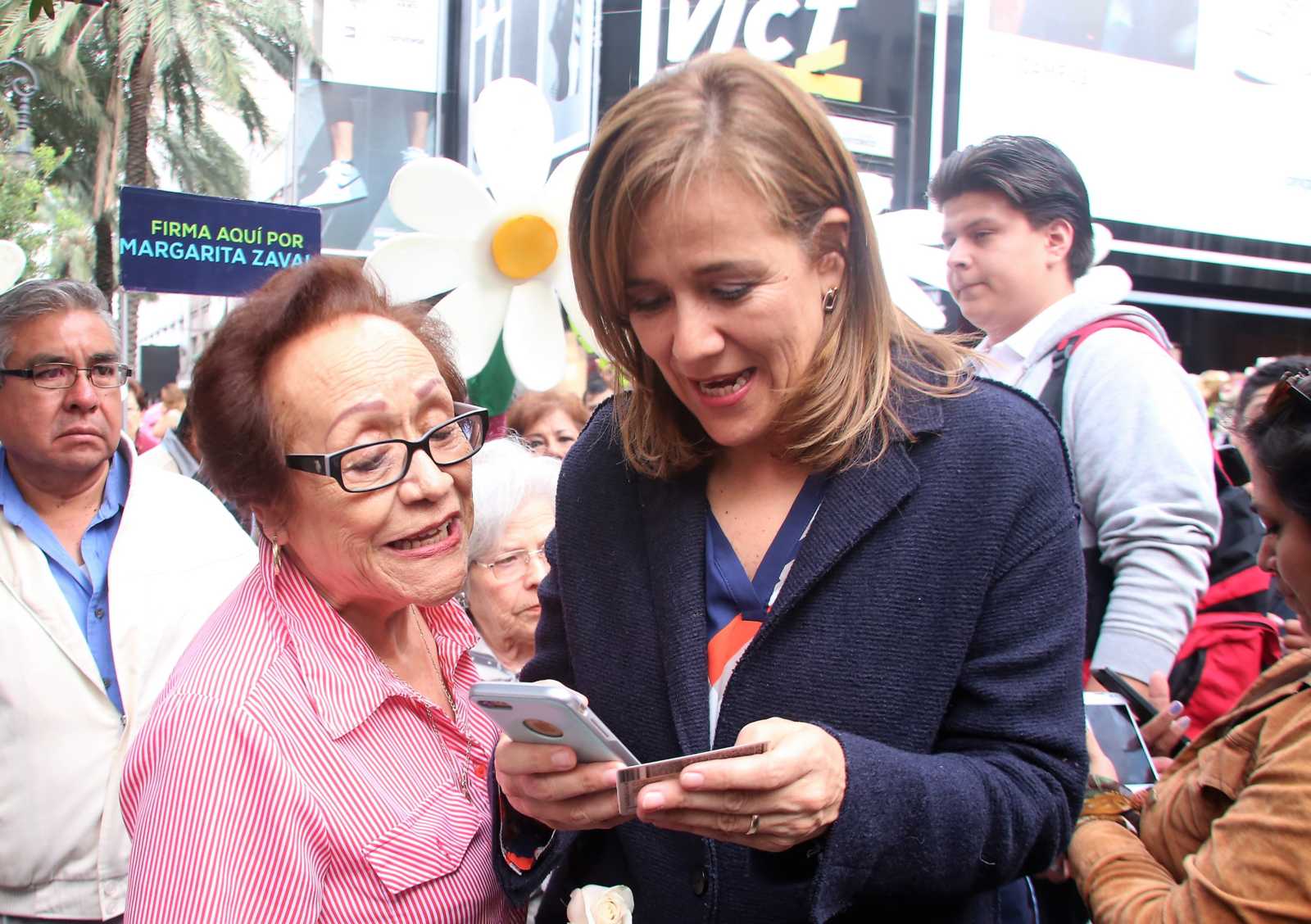 Margarita Zavala reúne firmas para su candidatura independiente/Archivo.