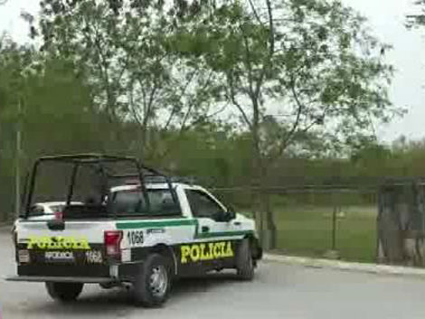 Policías de Apodaca y de Fuerza Civil acordonaron la zona. (Foto: Especial)