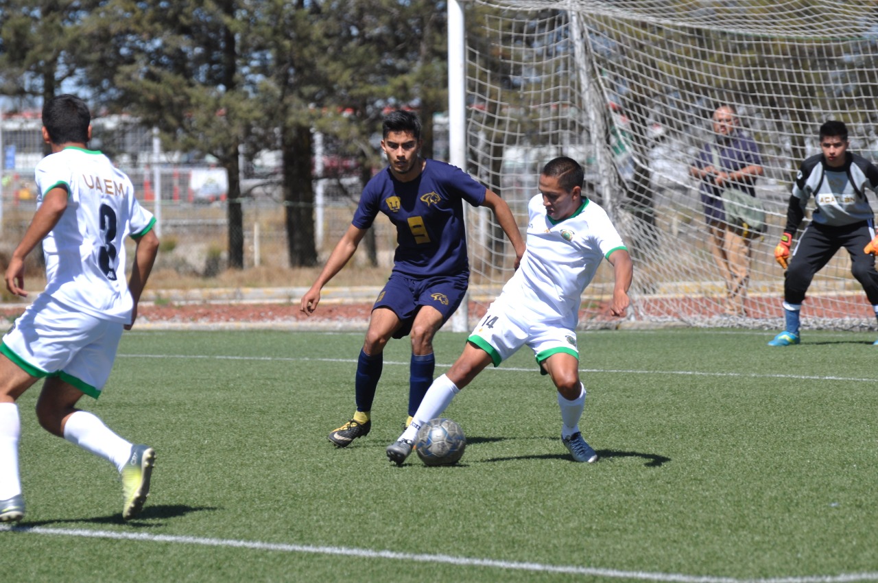 Potros UAEM ganó 24-0 en eliminatorias universitarias (Jesús Quezada)