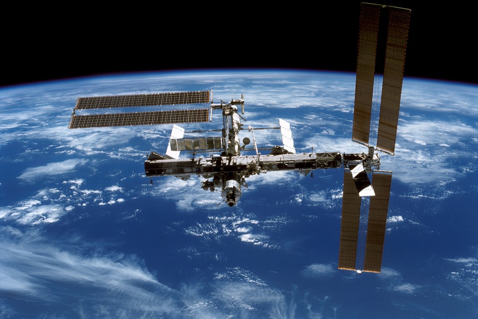 El vuelo turístico, que incluye una breve estancia en la plataforma orbital. (Especial)
