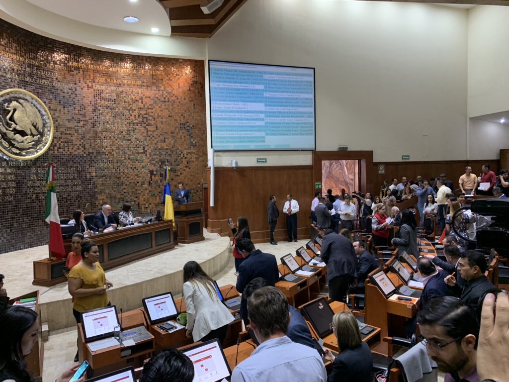 Diputados de Jalisco aprobaron una serie de reformas para garantizar la seguridad e integridad de mujeres víctimas de violencia. (Cortesía)