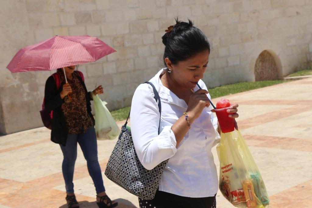 El SMN informó que hoy continuará la ola de calor en gran parte del país. | Cuartoscuro