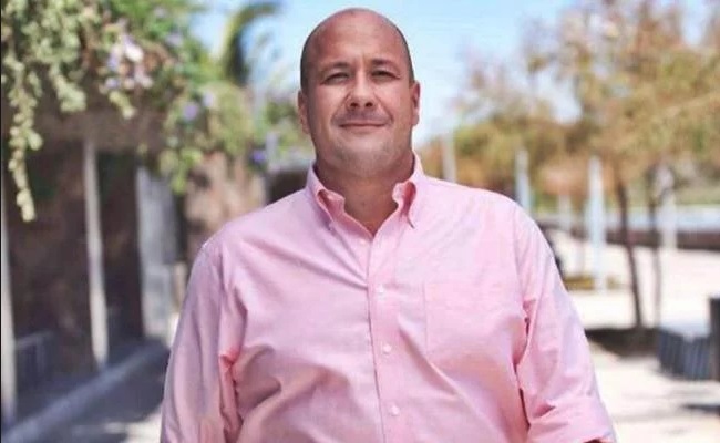 Enrique Alfaro, dejó claro que sí se presentarán denuncias en las irregularidades encontradas en dependencias y secretarías de estado. (Especial)