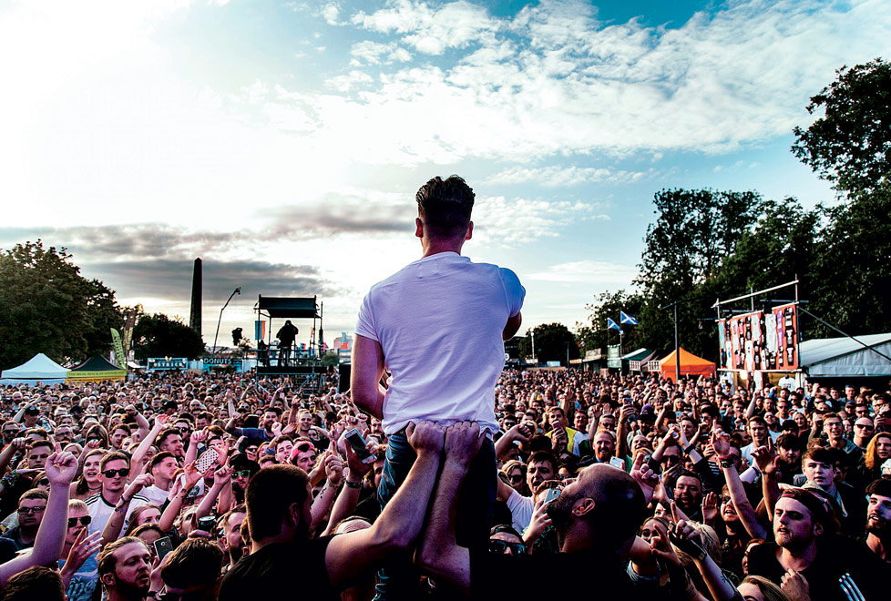 TRNSMT es el festival que todo fanático de la música Rock e Indie no querrá perderse.