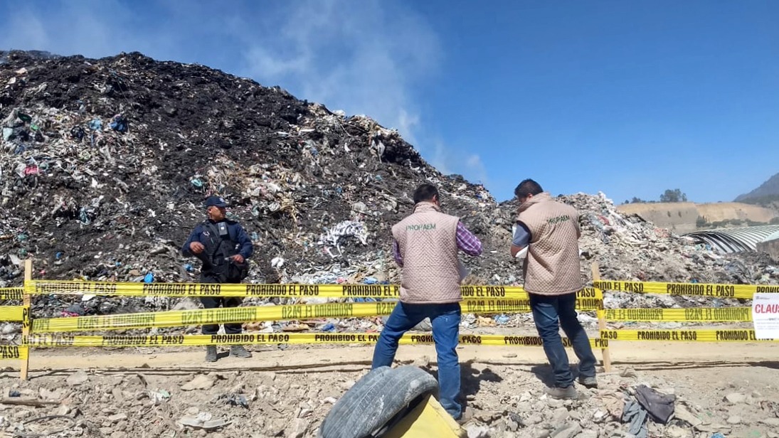 En este tiradero ocurrió un incendio hace algunos días. (Especial)