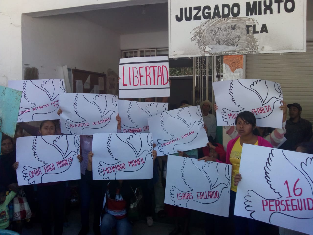 Exigen la libertad de seis presos recluidos en el penal de Ixcotel, Oaxaca (Especial)