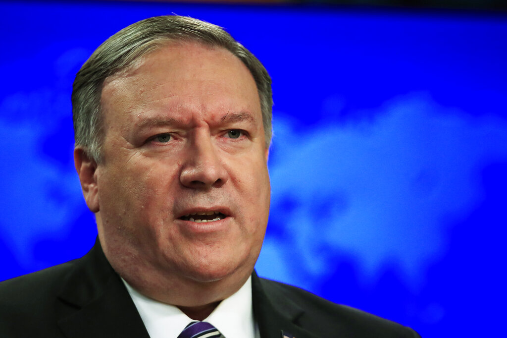 Mike Pompeo rechazó las acciones de Nicolás Maduro ante ingreso de ayuda humanitaria. (AP)
