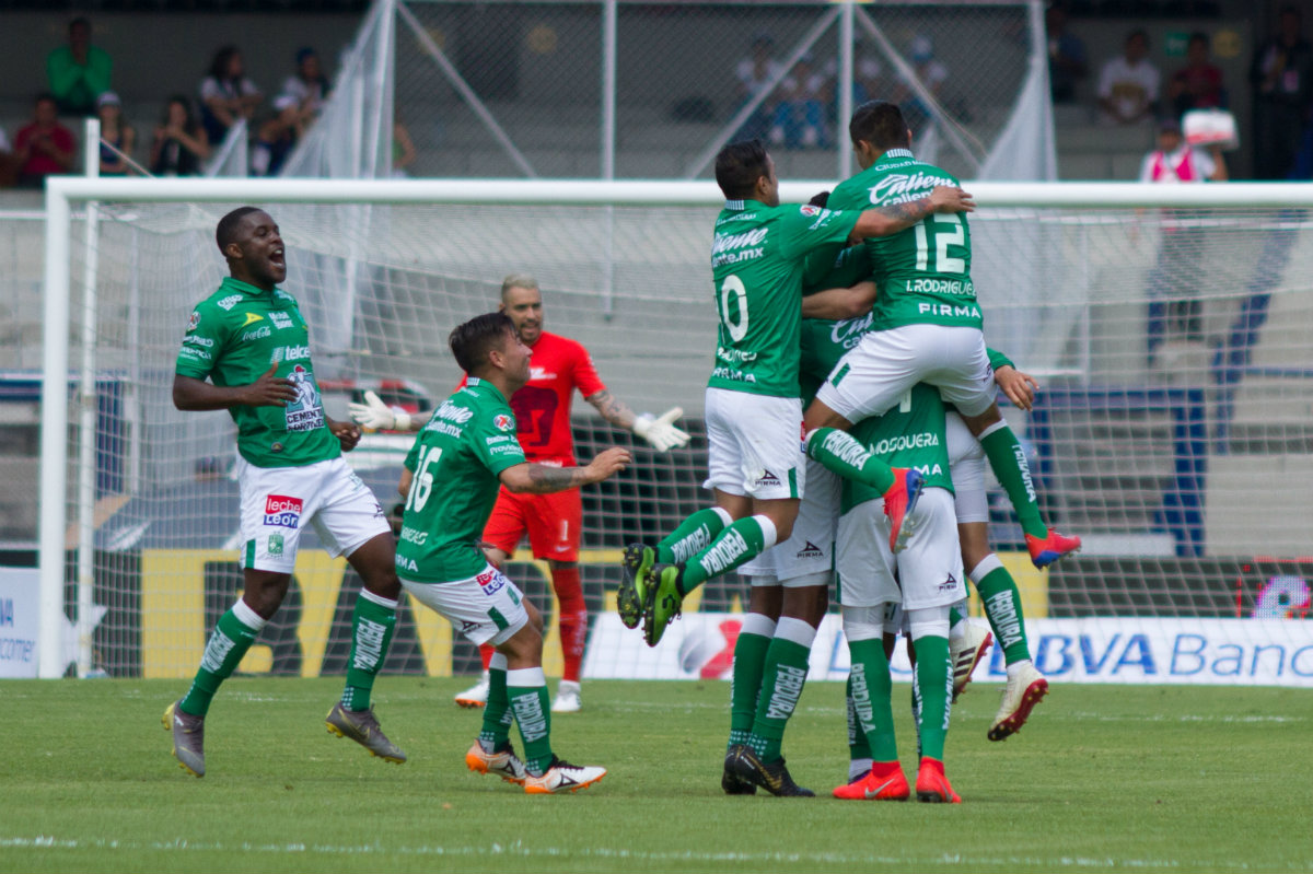 León venció a Pumas en CU (Imago7)