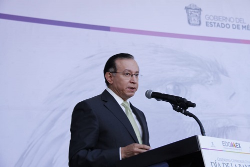 El secretario presidió el acto conmemorativo por el Día de la Bandera. (Claudia Aguilar)