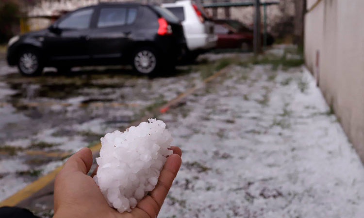 Fuerte granizada se registró este lunes en Puebla