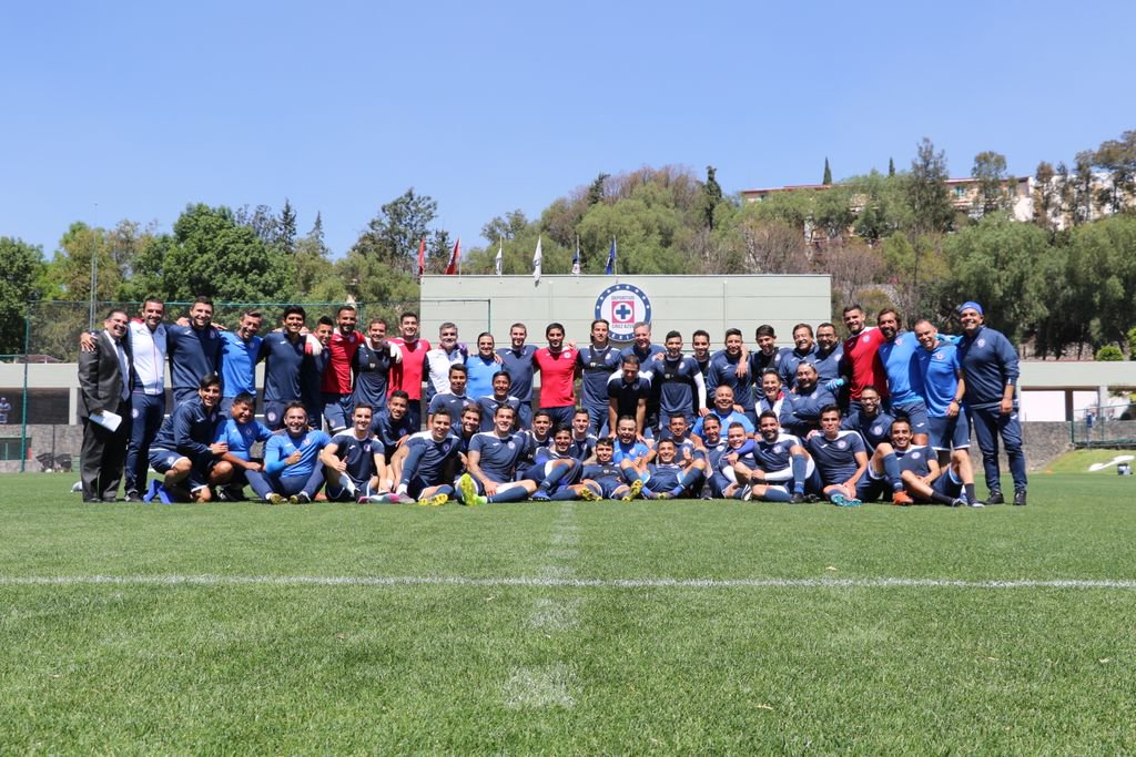 "Juntos podemos hacer mucho", el mensaje de Cruz Azul (Twitter @Cruz_Azul_FC)