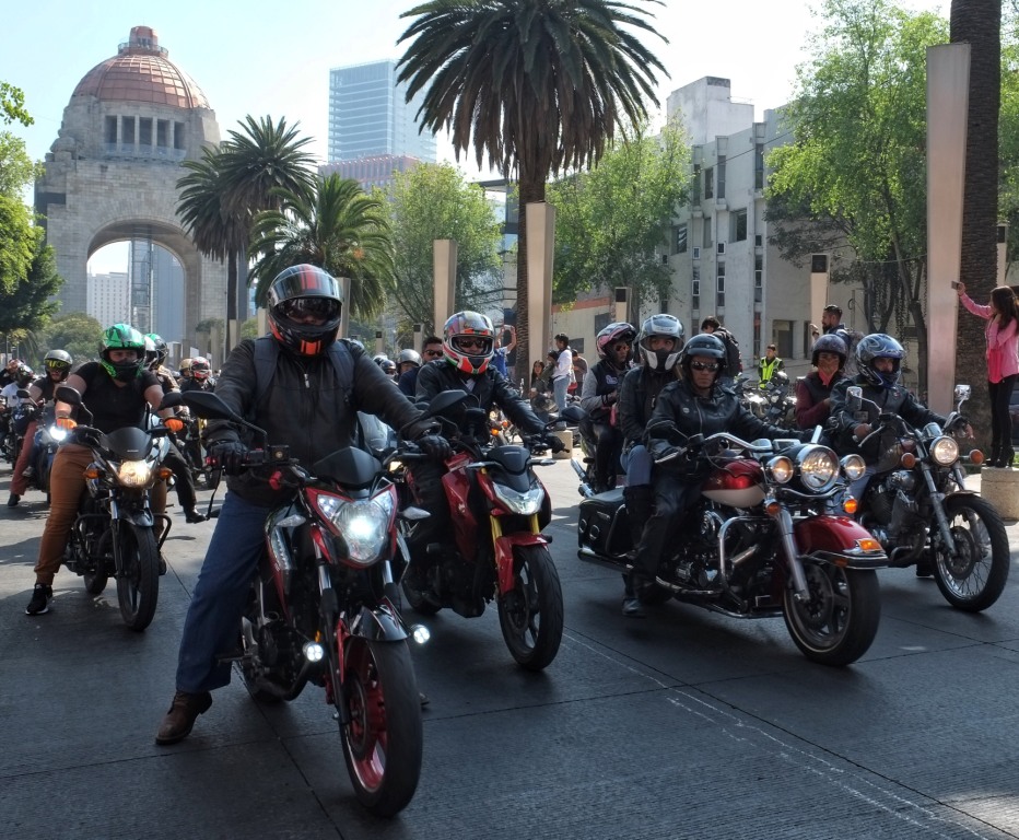 Motociclistas en CdMx.  (Cuartoscuro)