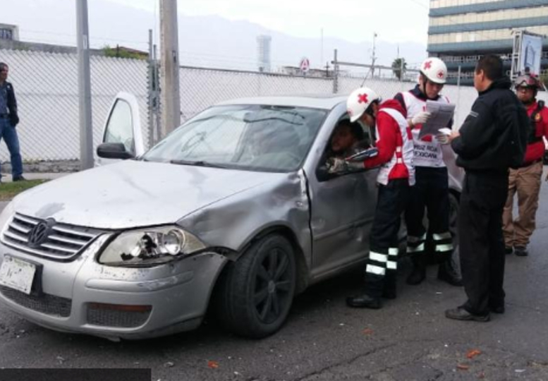 El percance dejó como saldo tres personas lesionadas. Foto: Especial