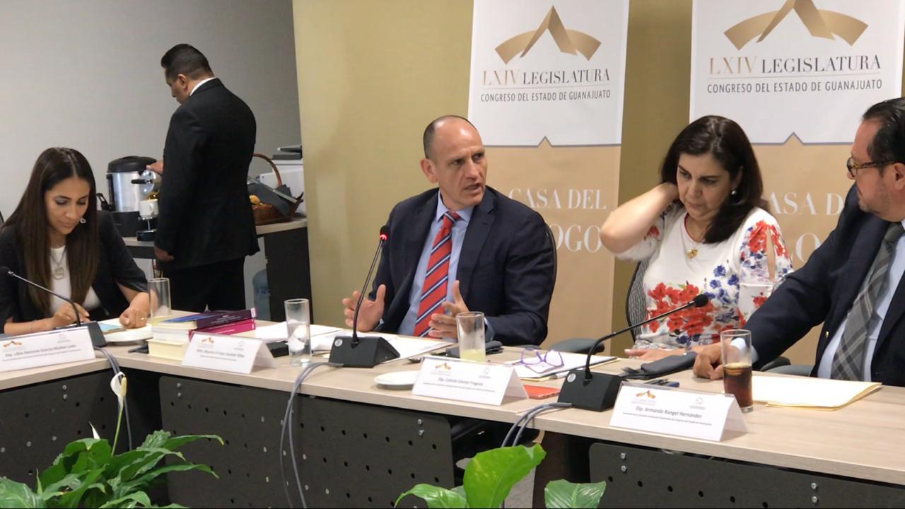 Reunión de consejeros y legisladores del IEEG