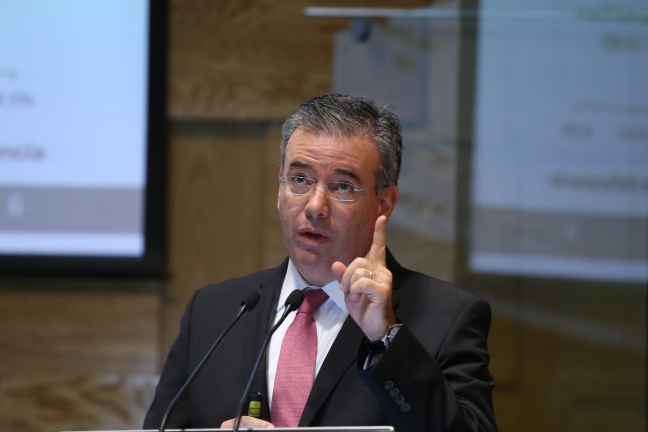 Alejandro Díaz de León, gobernador del Banxico durante presentación del informe trimestral octubre-diciembre 2018. (Foto: Octavio Hoyos)
