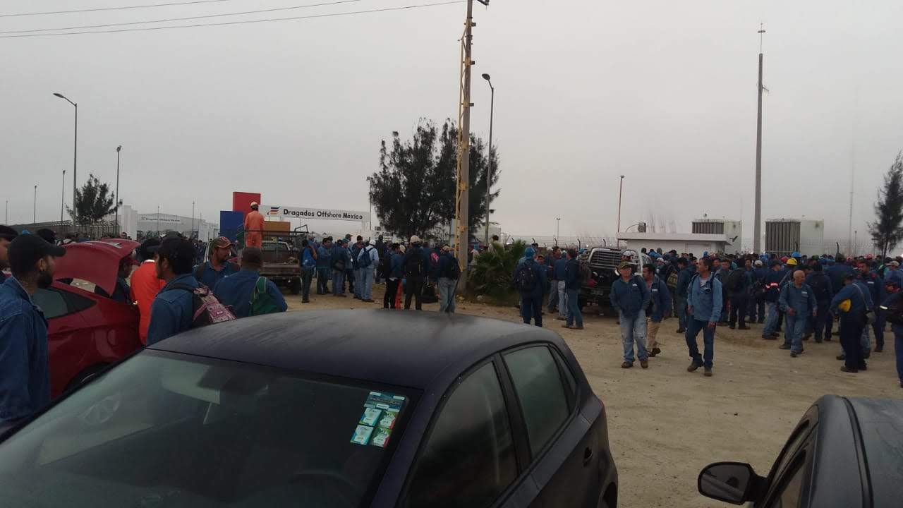Bloquean obreros accesos a Dragados Offshore en Altamira.