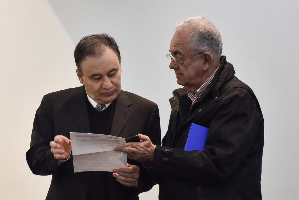 Alfonso Durazo, secretario de Seguridad Pública, y Javier Jiménez Espriú, titular de Comunicaciones y Transportes (Cuartoscuro)