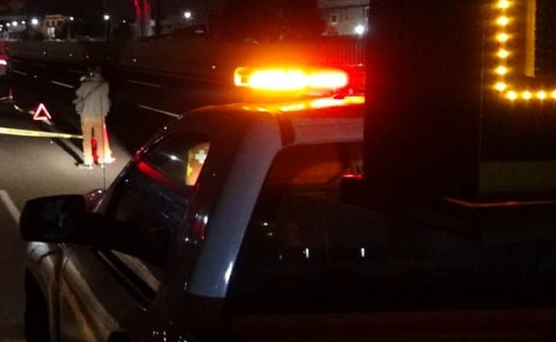 Policía Federal llegó al lugar del accidente. (Alejandro González)