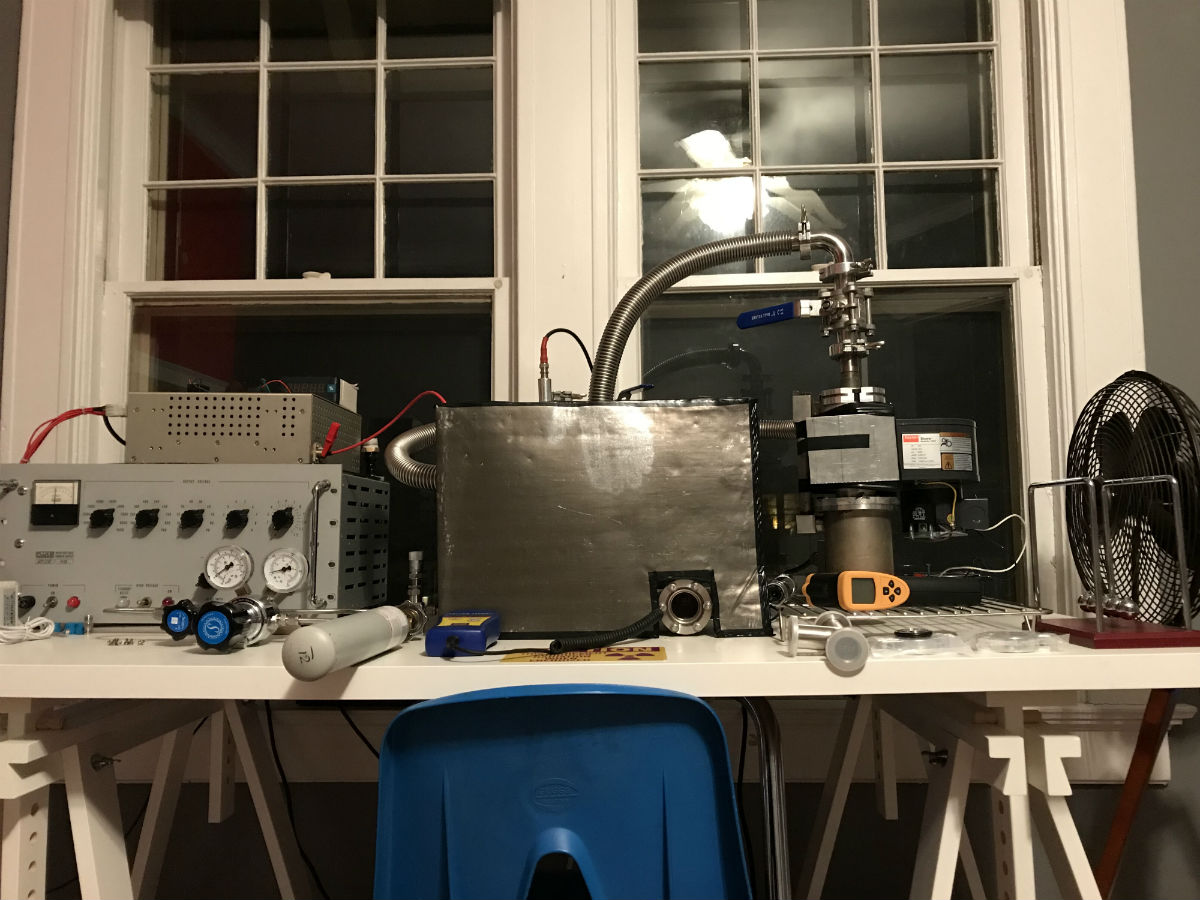 El reactor de fusión de Jackson Oswalt tuvo un costo entre 8.000 y 10.000 dólares. (Fusor.Net)