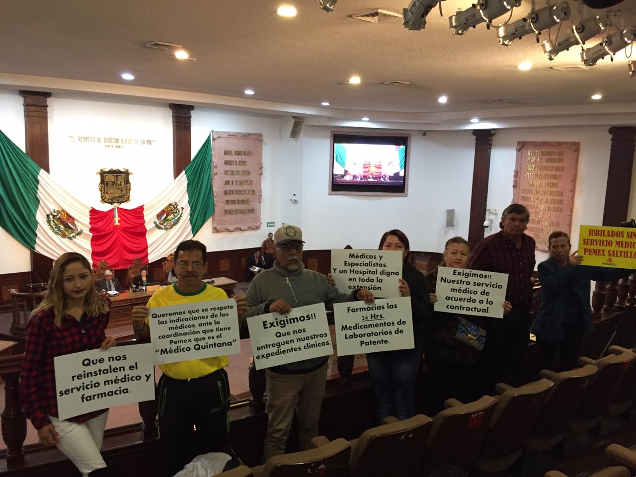 El sindicato y encargados de Pemex no han dado una solución al problema, que aseguran se deriva del cambio de gobierno. (Ana Ponce)