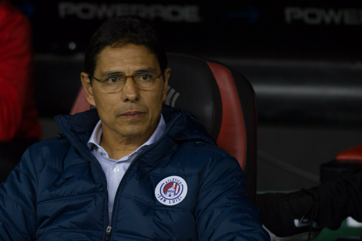 Alfonso Sosa, director técnico del Atlético de San Luis (Imago7)
