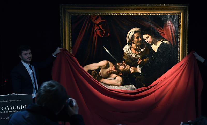 El cuadro representa al general Holofernes en el momento en el que fue decapitado por Judith. (EFE)