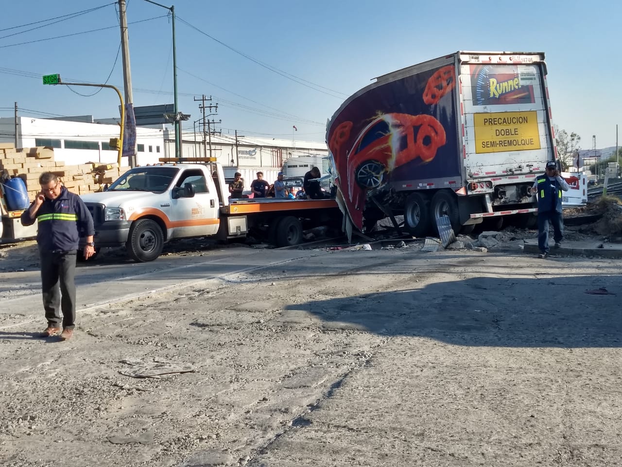 Ocasionó un gran conflicto vehicular en la zona. (Especial)