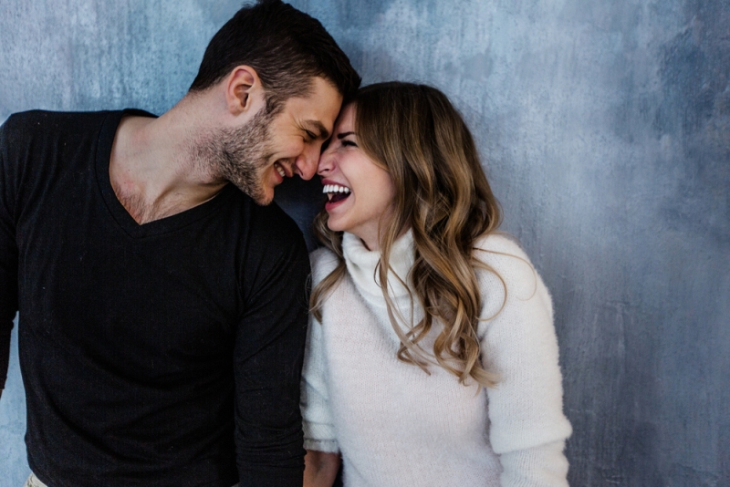 La clave del amor duradero no es el simple sentido del humor. (Shutterstock)