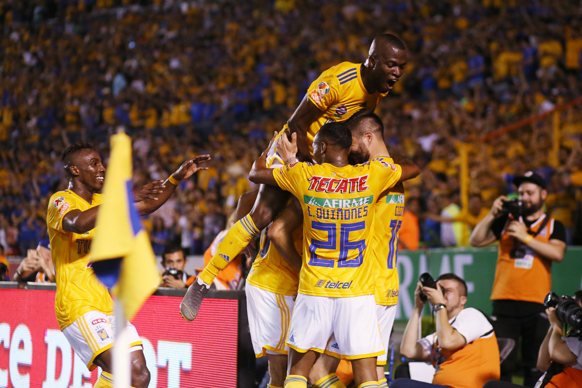 Tigres arrasó con Pachuca (Imago7)