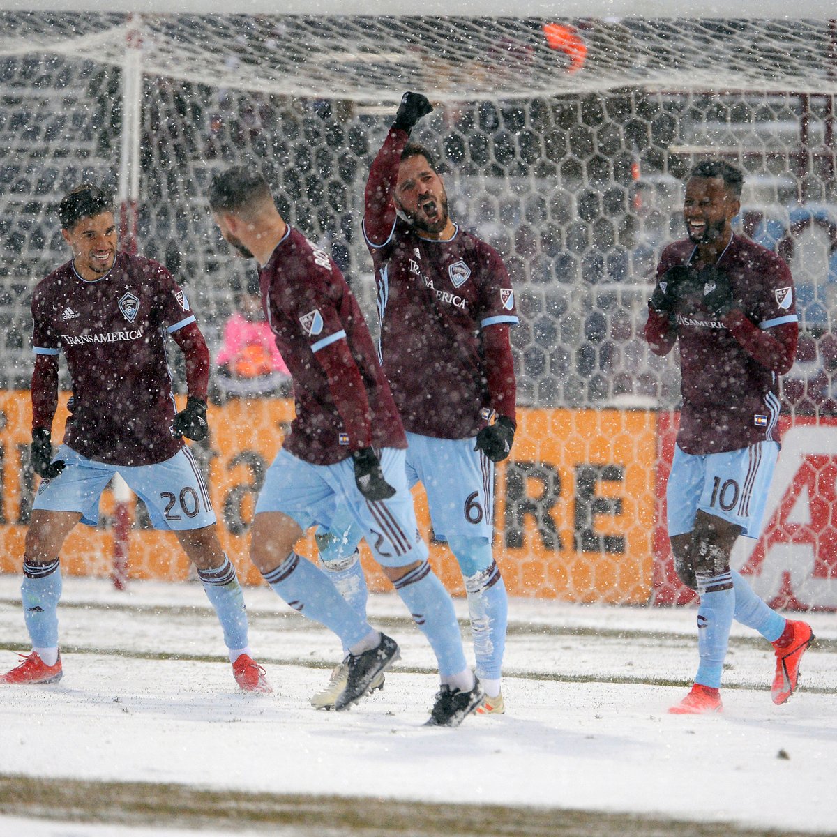El equipo Colorado Rapids festejando un gol (Twitter Colorado Rapids)