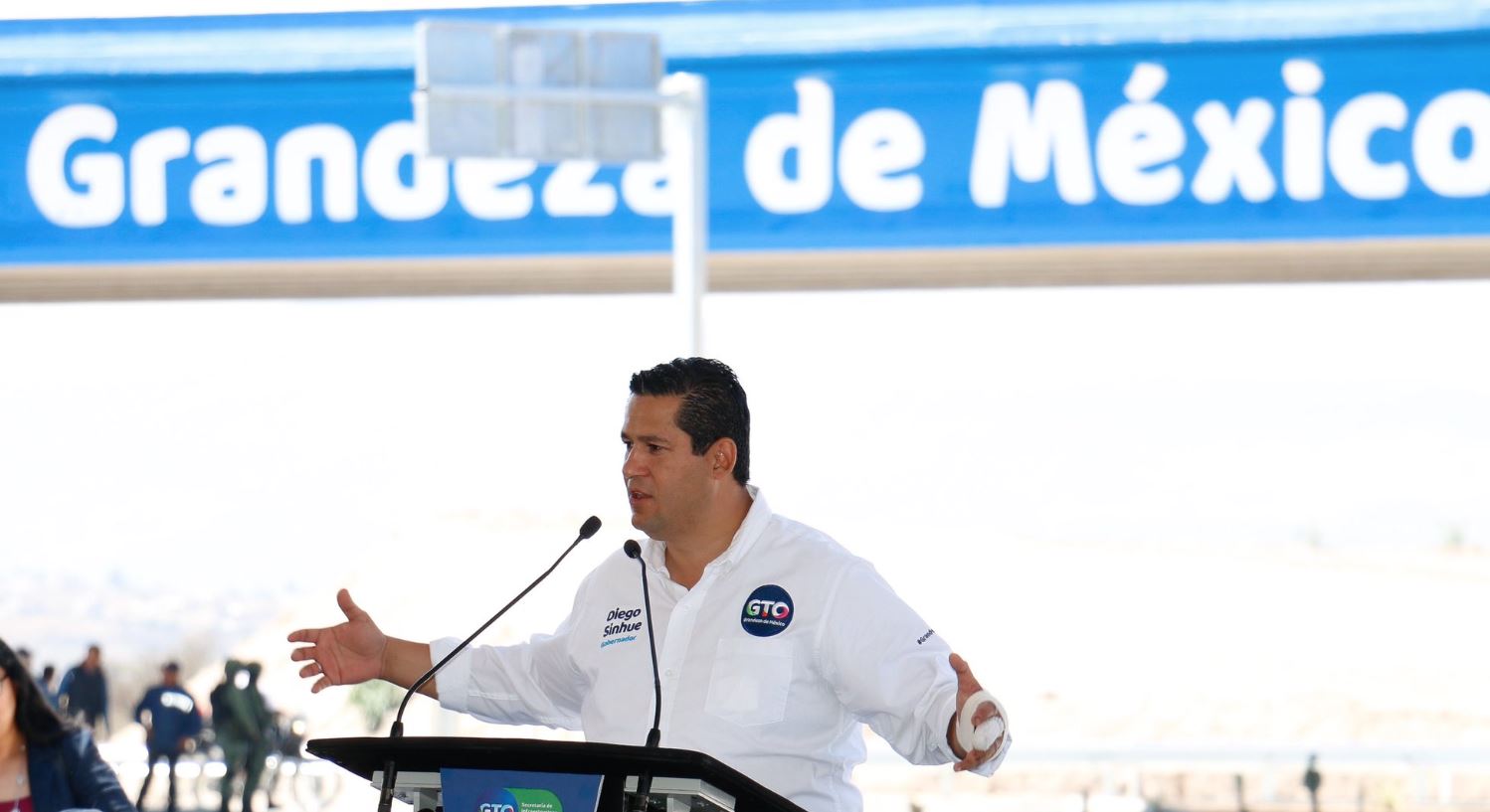 Gobernador del estado Diego Sinhue Rodríguez