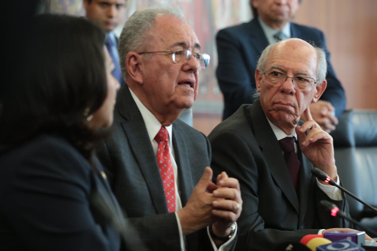 Javier Jiménez Espriú, titular de la SCT, advirtió que no se puede meter ruido a una investigación que tiene que ser químicamente pura (Jesús Quintana