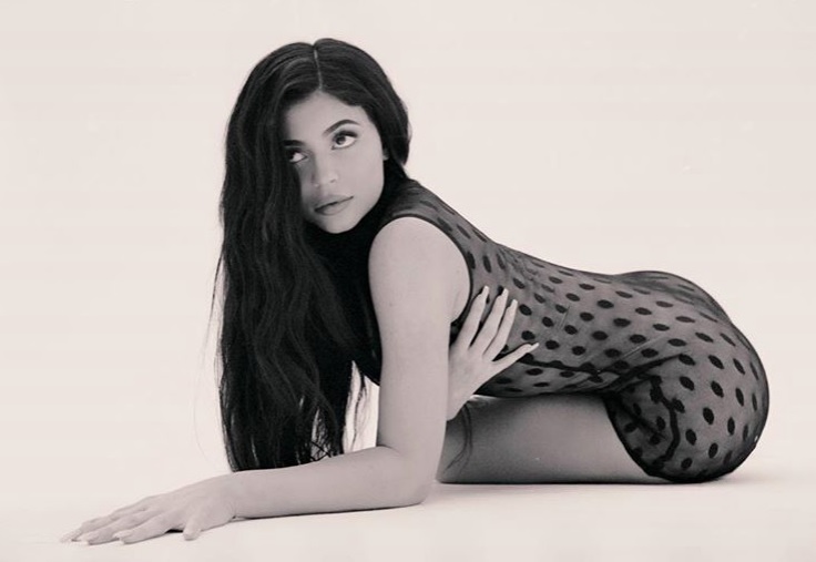 Kylie Jenner fue nombrada por la revista Forbes como la mujer millonaria más joven. (Instagram @kyliejenner)