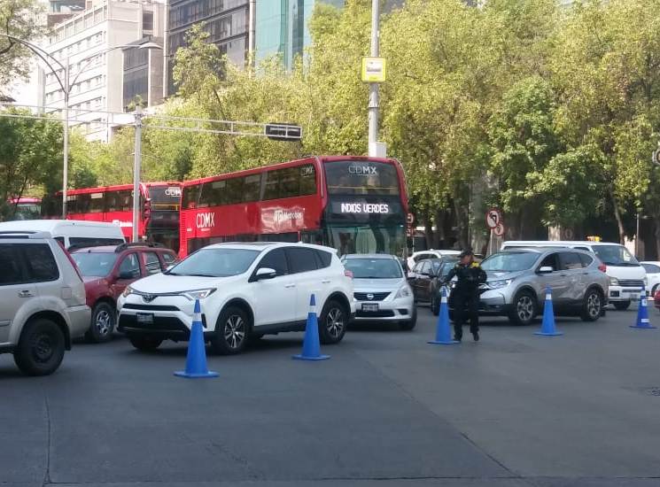 Los jubilados marchan sobre Reforma al Senado de la República. | César Velázquez