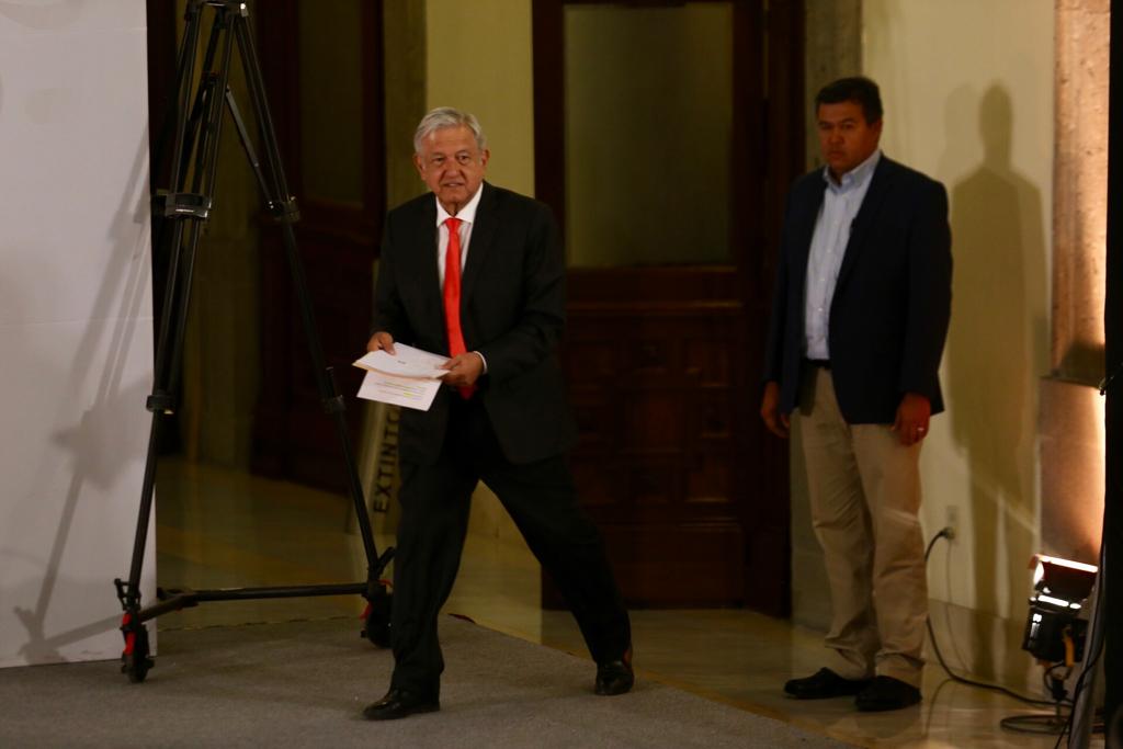 El presidente Andrés Manuel López Obrador aplaudió el trabajo de su equipo de Ayudantía (Presidencia)