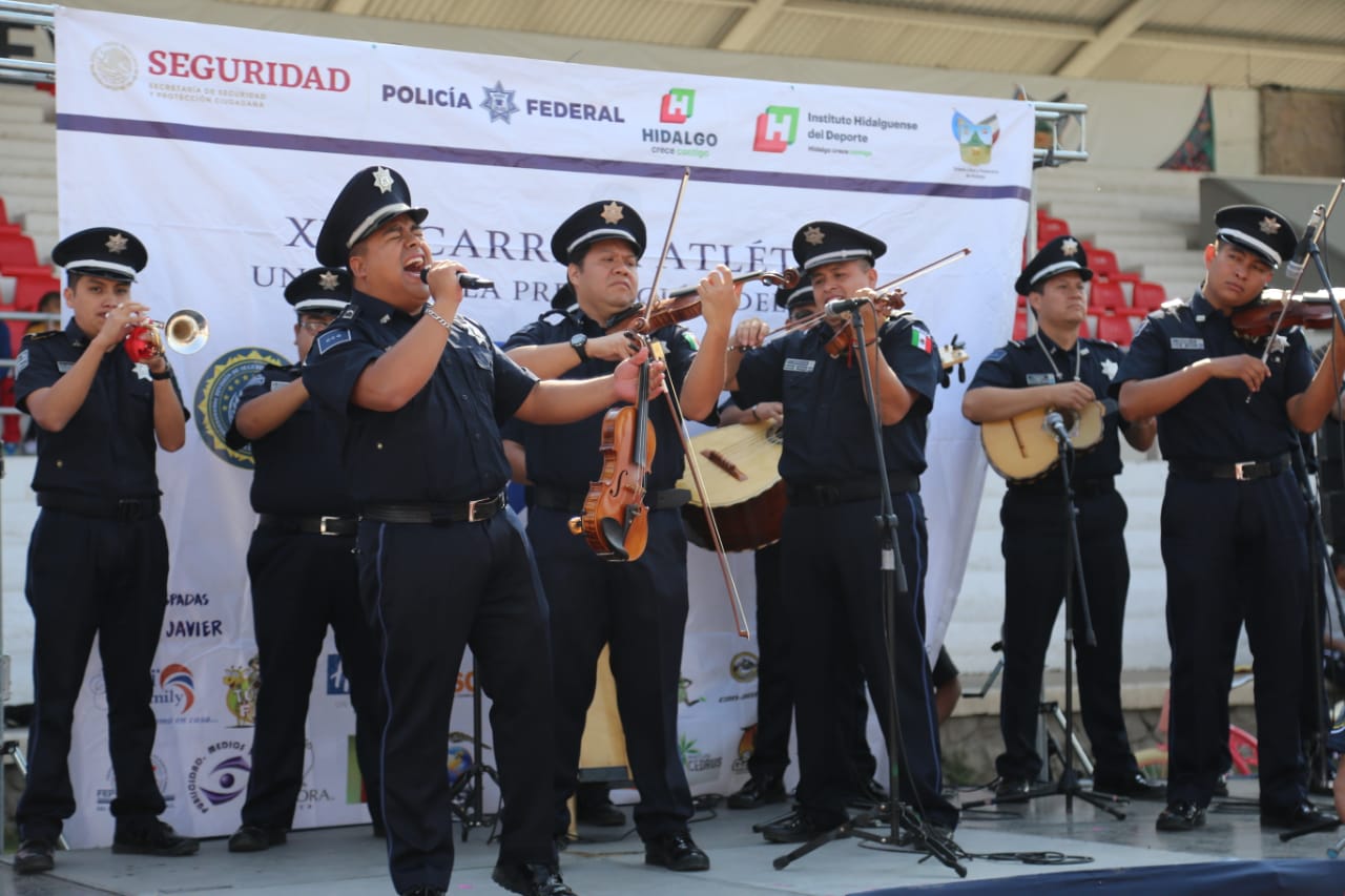 Agentes federales convivieron con familias en Pachuca. (Maribel Calderón)