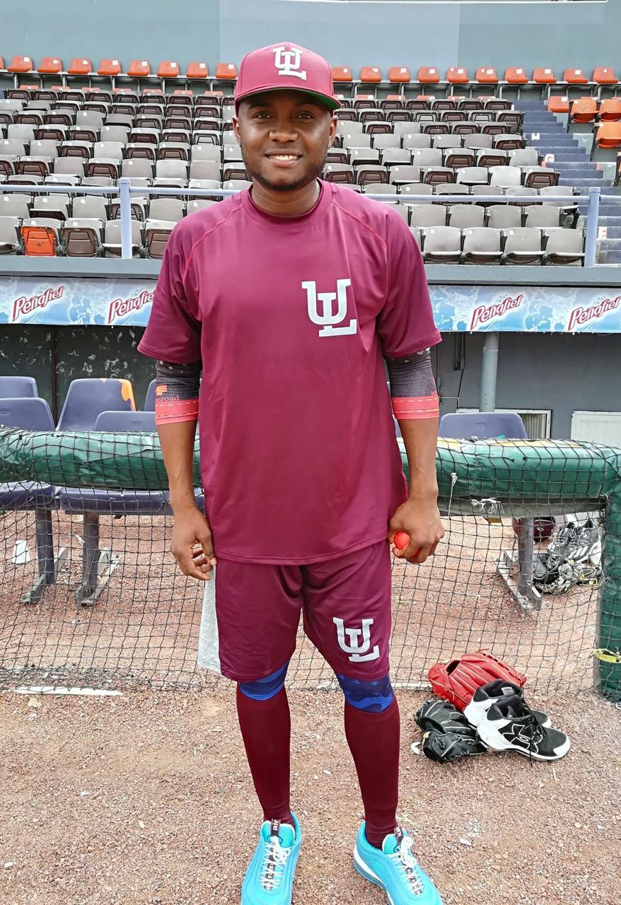 La experiencia de los peloteros con trayectoria es muy importante para un plantel de jóvenes con deseos de triunfar. (Luis Salcedo)