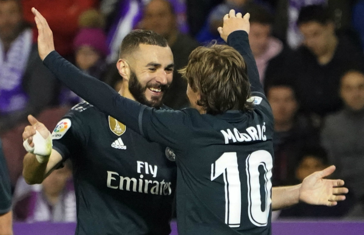Karim Benzema y Luka Modric marcaron en la victoria del Real Madrid (AFP)