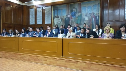 La mayor parte de la bancada modificó el sentido original de su sufragio. (Claudia Hidalgo)