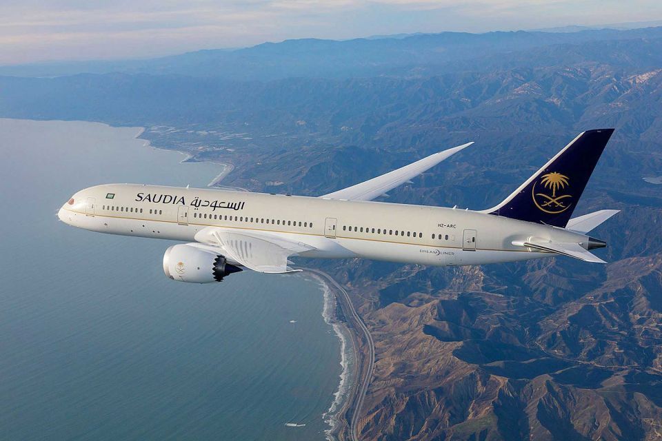 El vuelo SV832 de Saudia aterrizó de emergencia porque una mujer olvidó a su bebé. (Saudia)